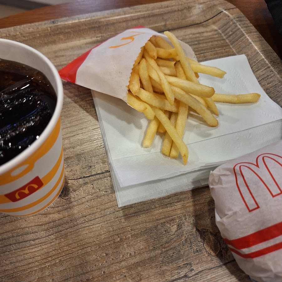 McDonald's OC Mlyny Nitra — fotka 2