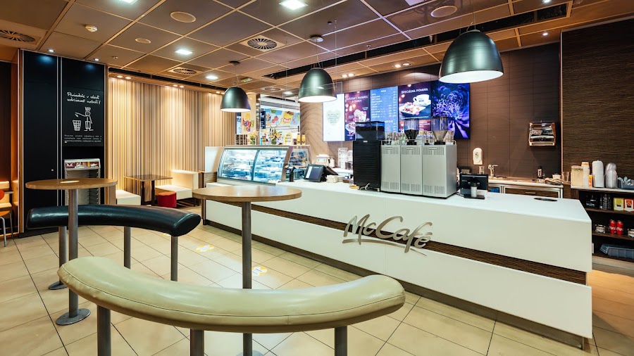 McDonald's OC Mlyny Nitra — fotka 4